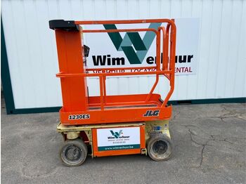 Scissor lift JLG