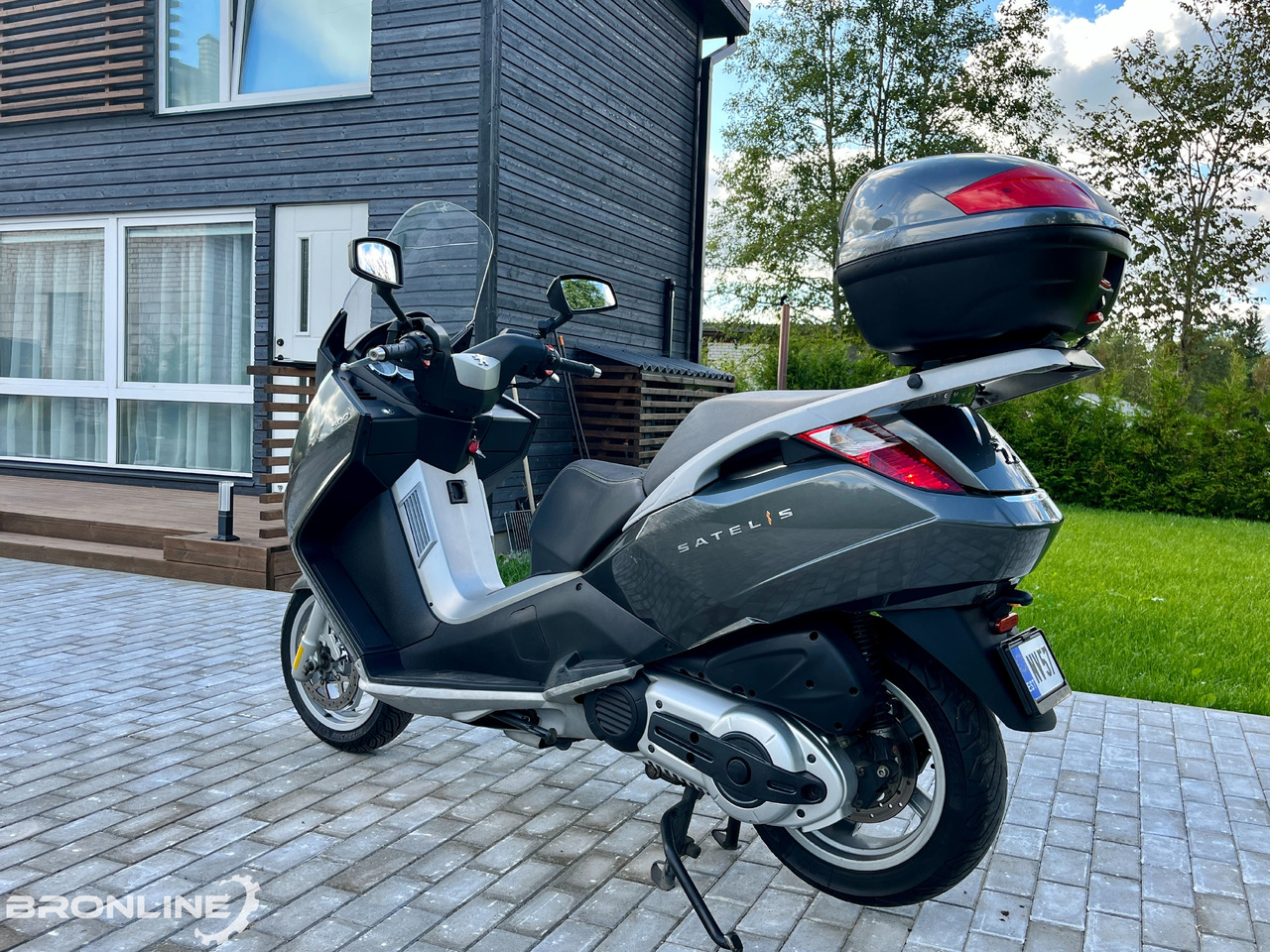2010 PEUGEOT SATELIS 500cc - Motorcycle: picture 5 2010 PEUGEOT SATELIS 500cc - Motorcycle: picture 5