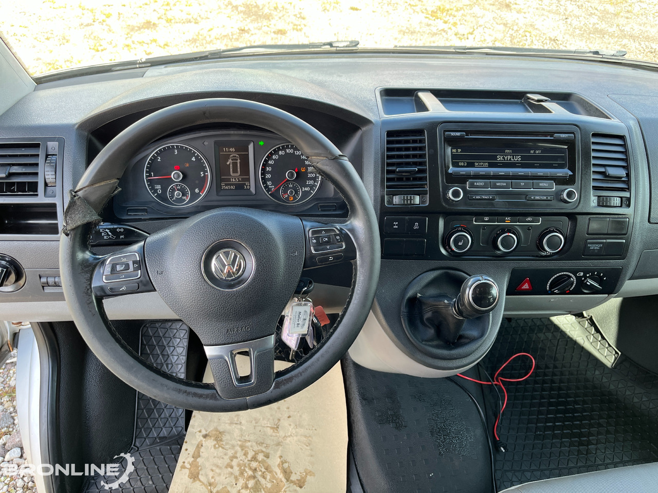 Combi van 2015 Volkswagen Transporter 4X4 N1: picture 17