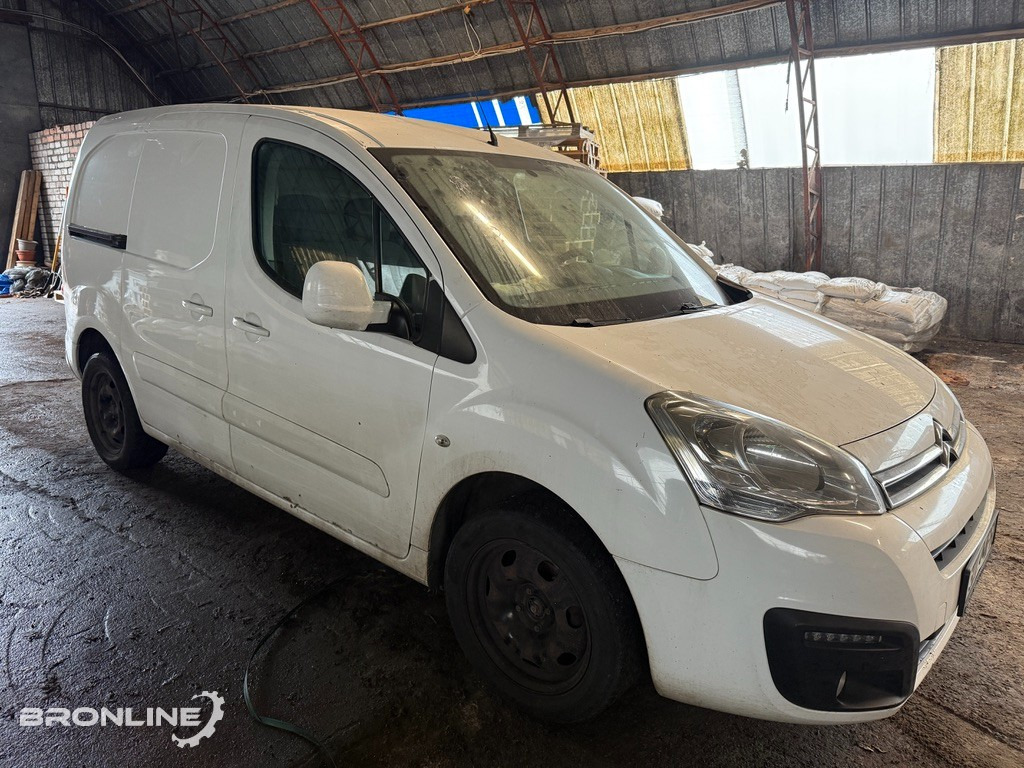 2016 Citroën Berlingo 1.6 72kW - Small van: picture 2 2016 Citroën Berlingo 1.6 72kW - Small van: picture 2