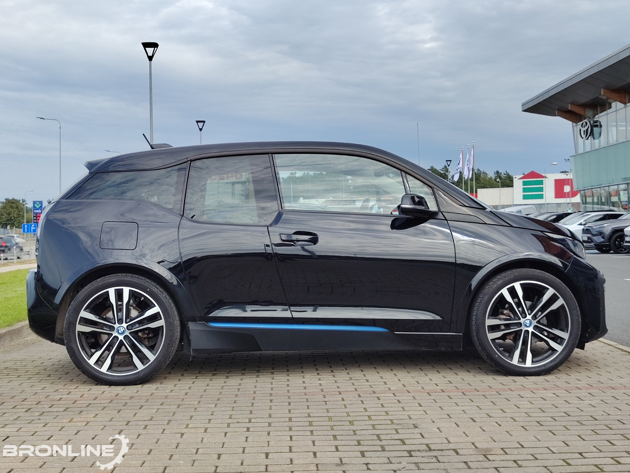 2022 BMW i3 Sport edition 135kW 120Ah - Car: picture 4 2022 BMW i3 Sport edition 135kW 120Ah - Car: picture 4