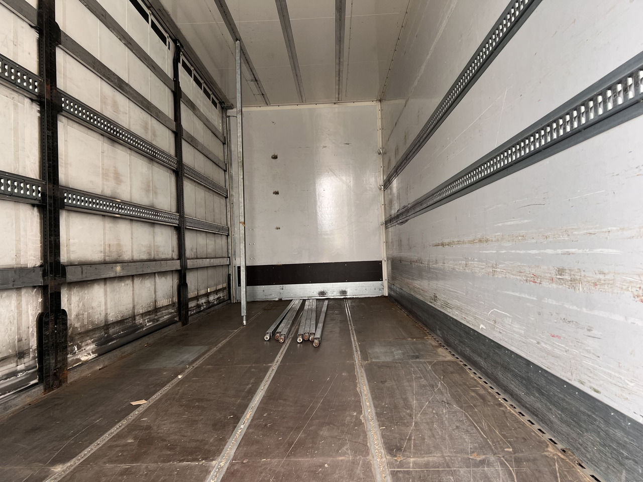 Ackermann Z-KA-F10.5/7,6  1 Achs Jumbo- Planenanhänger 10,5 t GG - Curtainsider trailer: picture 2 Ackermann Z-KA-F10.5/7,6  1 Achs Jumbo- Planenanhänger 10,5 t GG - Curtainsider trailer: picture 2