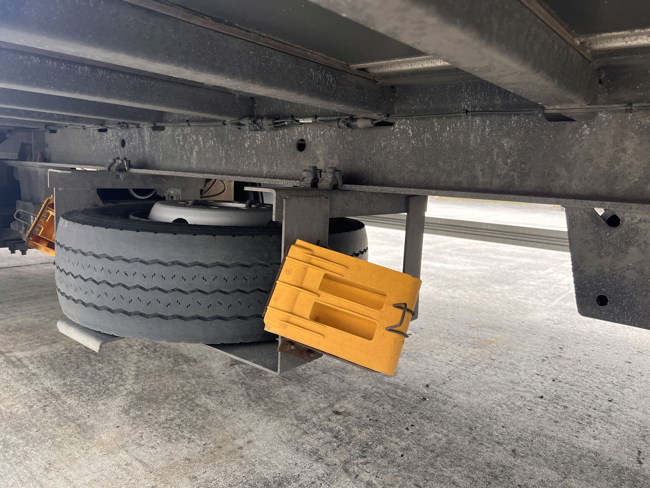 Ackermann Z-KA-F10.5/7,6  1 Achs Jumbo- Planenanhänger 10,5 t GG - Curtainsider trailer: picture 4 Ackermann Z-KA-F10.5/7,6  1 Achs Jumbo- Planenanhänger 10,5 t GG - Curtainsider trailer: picture 4