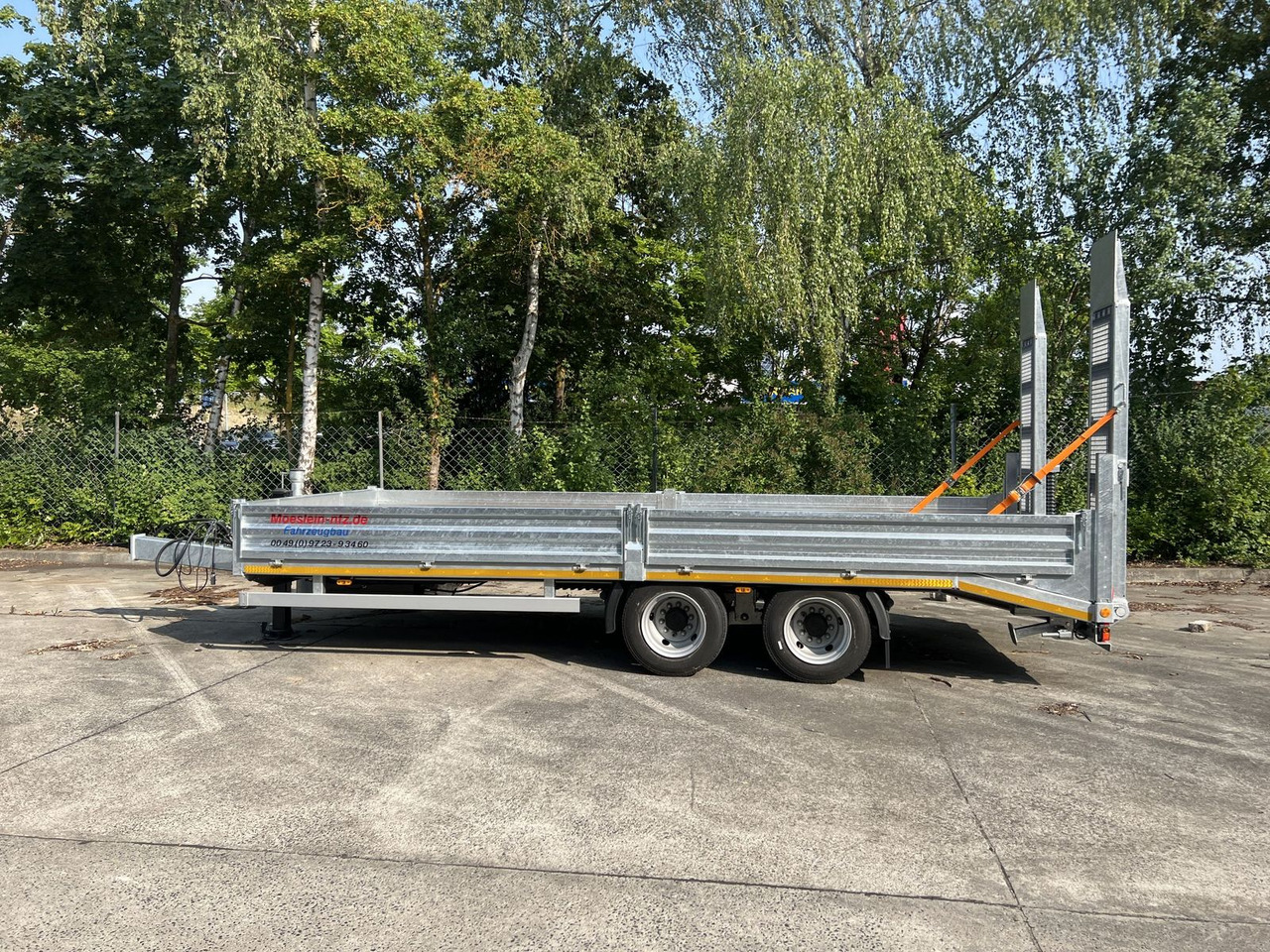Möslein 14,4 t TandemtiefladerNeufahrzeug - Low loader trailer: picture 3 Möslein 14,4 t TandemtiefladerNeufahrzeug - Low loader trailer: picture 3