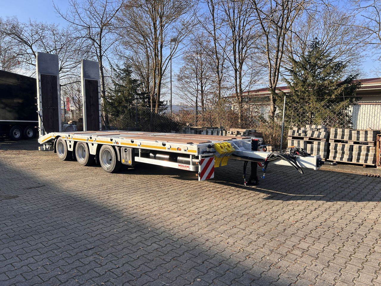 Möslein 32 t GG Tridem- Tieflader 3 Achs, gelenktNeufah - Low loader trailer: picture 4 Möslein 32 t GG Tridem- Tieflader 3 Achs, gelenktNeufah - Low loader trailer: picture 4