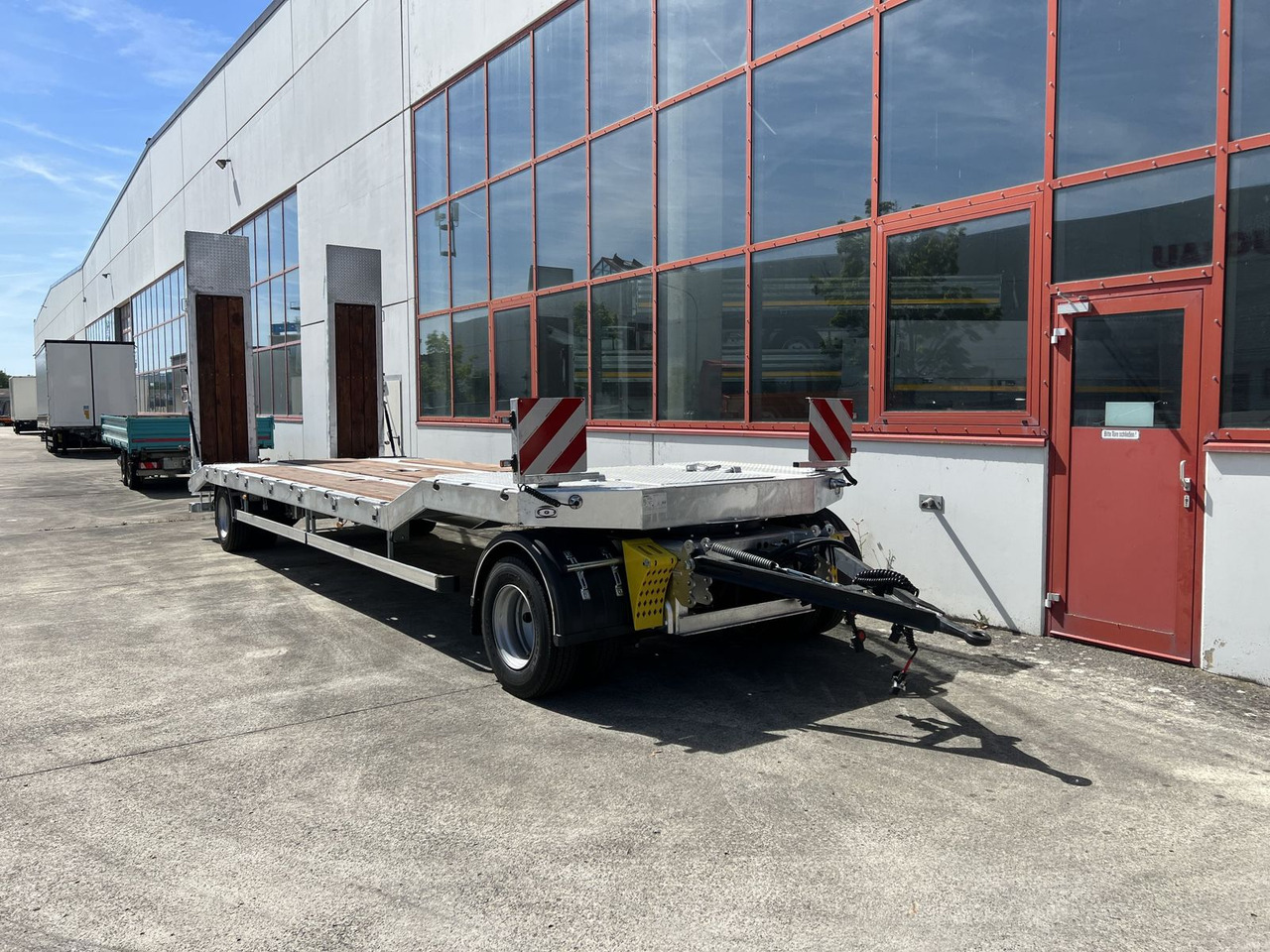 Low loader trailer Möslein  Neuer 2 Achs Tieflader- Anhänger, Verbreiterung: picture 6