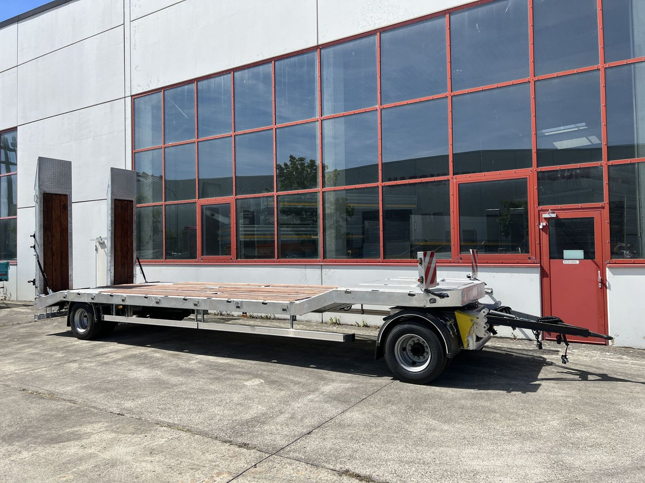 Möslein Neuer 2 Achs Tieflader- Anhänger, Verbreiterung - Low loader trailer: picture 3 Möslein Neuer 2 Achs Tieflader- Anhänger, Verbreiterung - Low loader trailer: picture 3