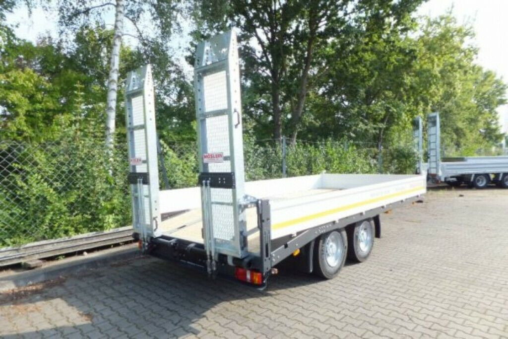 Möslein Neuer Tandemtieflader - Low loader trailer: picture 3 Möslein Neuer Tandemtieflader - Low loader trailer: picture 3