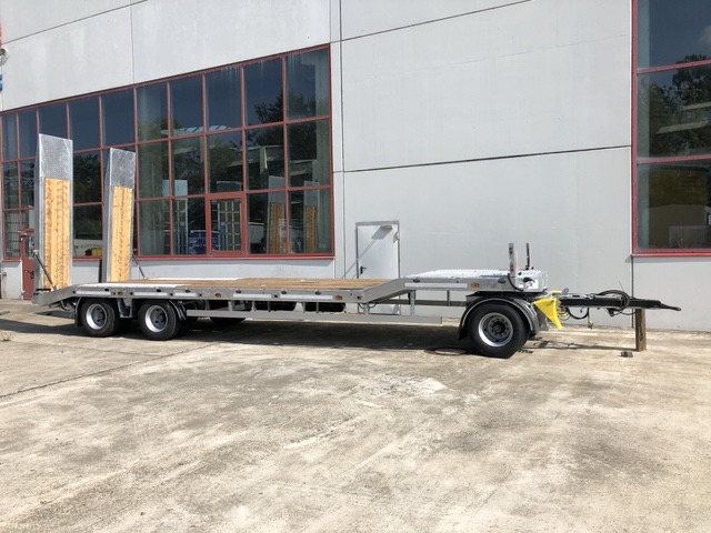 Möslein T 3-6,60 VB 1 3 Achs Tieflader- Anhänger, Luftgefedert, Verbreiterung - Low loader trailer: picture 5 Möslein T 3-6,60 VB 1 3 Achs Tieflader- Anhänger, Luftgefedert, Verbreiterung - Low loader trailer: picture 5