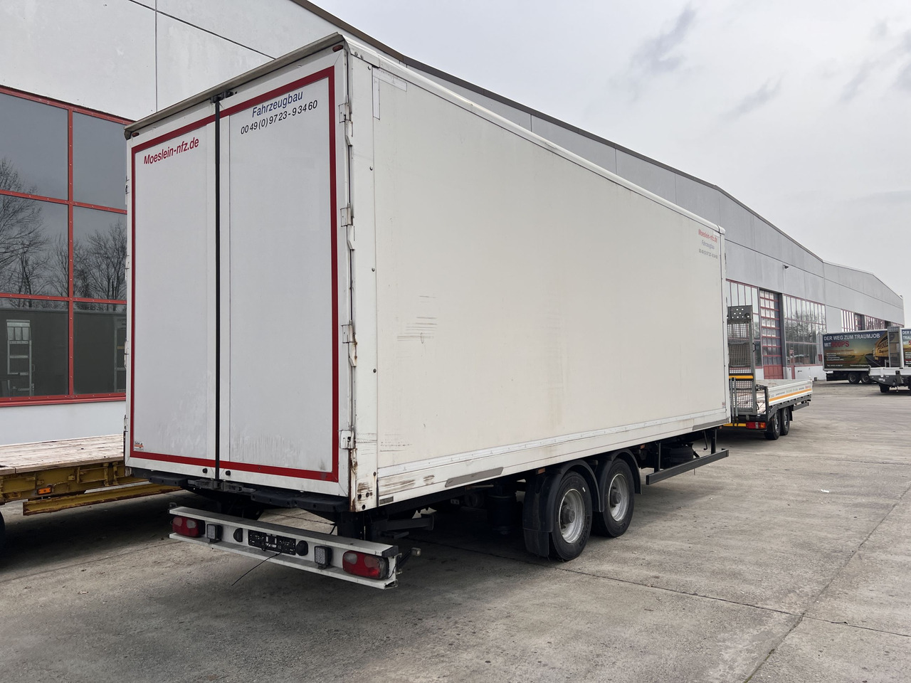 Möslein TKO 105 D Schwebheim Tandemkoffer Durchladbar - Closed box trailer: picture 4 Möslein TKO 105 D Schwebheim Tandemkoffer Durchladbar - Closed box trailer: picture 4