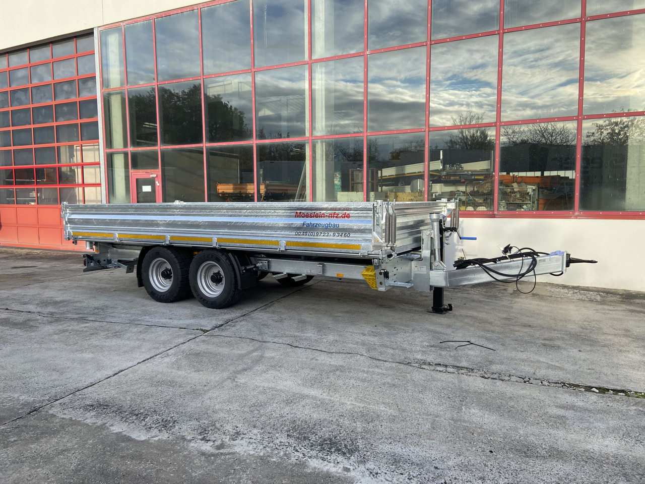 Möslein TTD 11 Breite Reifen  Kipper Tieflader, Breite Reifen-- Neufahrzeug -- - Tipper trailer: picture 4 Möslein TTD 11 Breite Reifen  Kipper Tieflader, Breite Reifen-- Neufahrzeug -- - Tipper trailer: picture 4