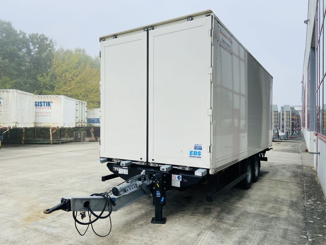 Closed box trailer Möslein  Tandem Koffer, Ladebordwand 1,5 t + Durchladbar: picture 6