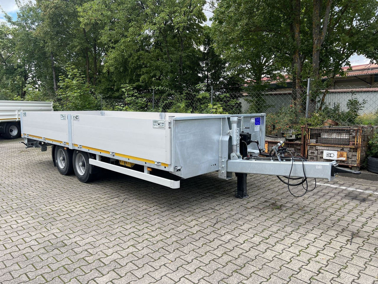 Möslein Tandem- Pritschenanhänger- Tieflader - Low loader trailer: picture 2 Möslein Tandem- Pritschenanhänger- Tieflader - Low loader trailer: picture 2