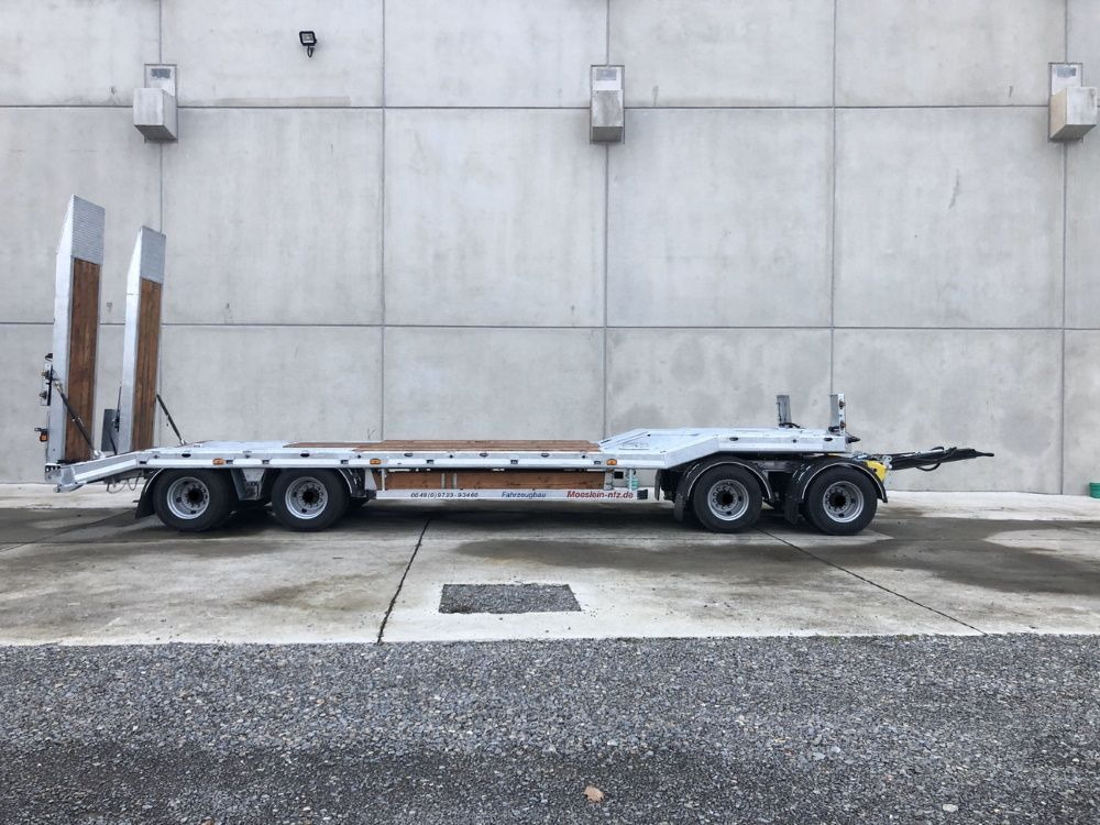 Möslein neuer 4 Achs Tieflader hydraulischen Rampen - Low loader trailer: picture 2 Möslein neuer 4 Achs Tieflader hydraulischen Rampen - Low loader trailer: picture 2
