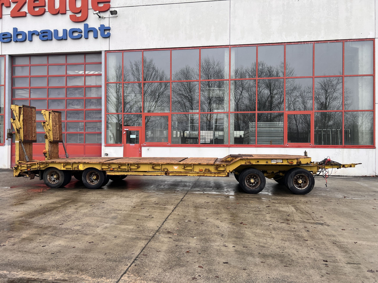 Müller Mitteltal T4 PROFI 40,0  4 Achs Tiefladeranhänger - Low loader trailer: picture 3 Müller Mitteltal T4 PROFI 40,0  4 Achs Tiefladeranhänger - Low loader trailer: picture 3
