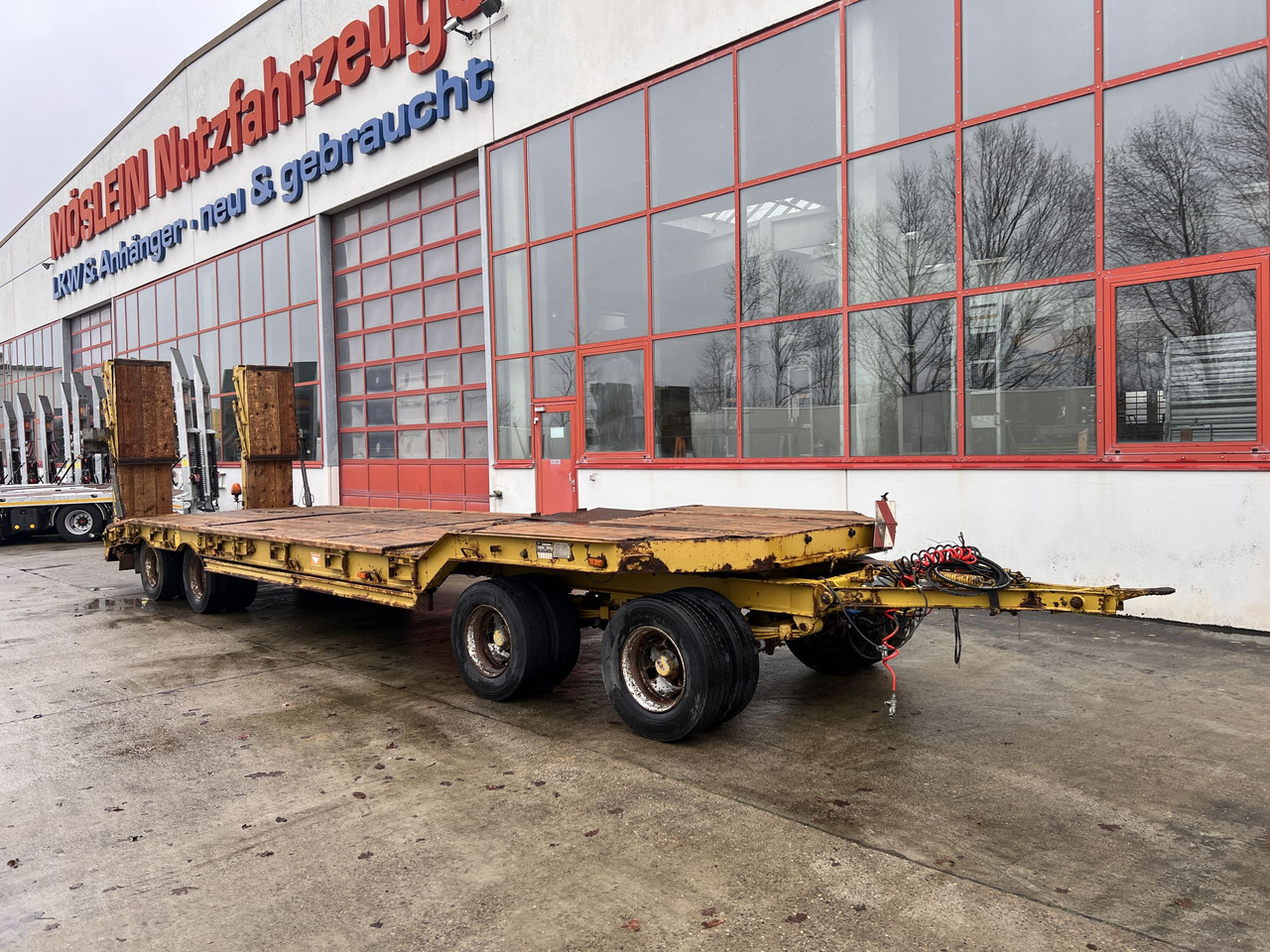 Müller Mitteltal T4 PROFI 40,0  4 Achs Tiefladeranhänger - Low loader trailer: picture 5 Müller Mitteltal T4 PROFI 40,0  4 Achs Tiefladeranhänger - Low loader trailer: picture 5
