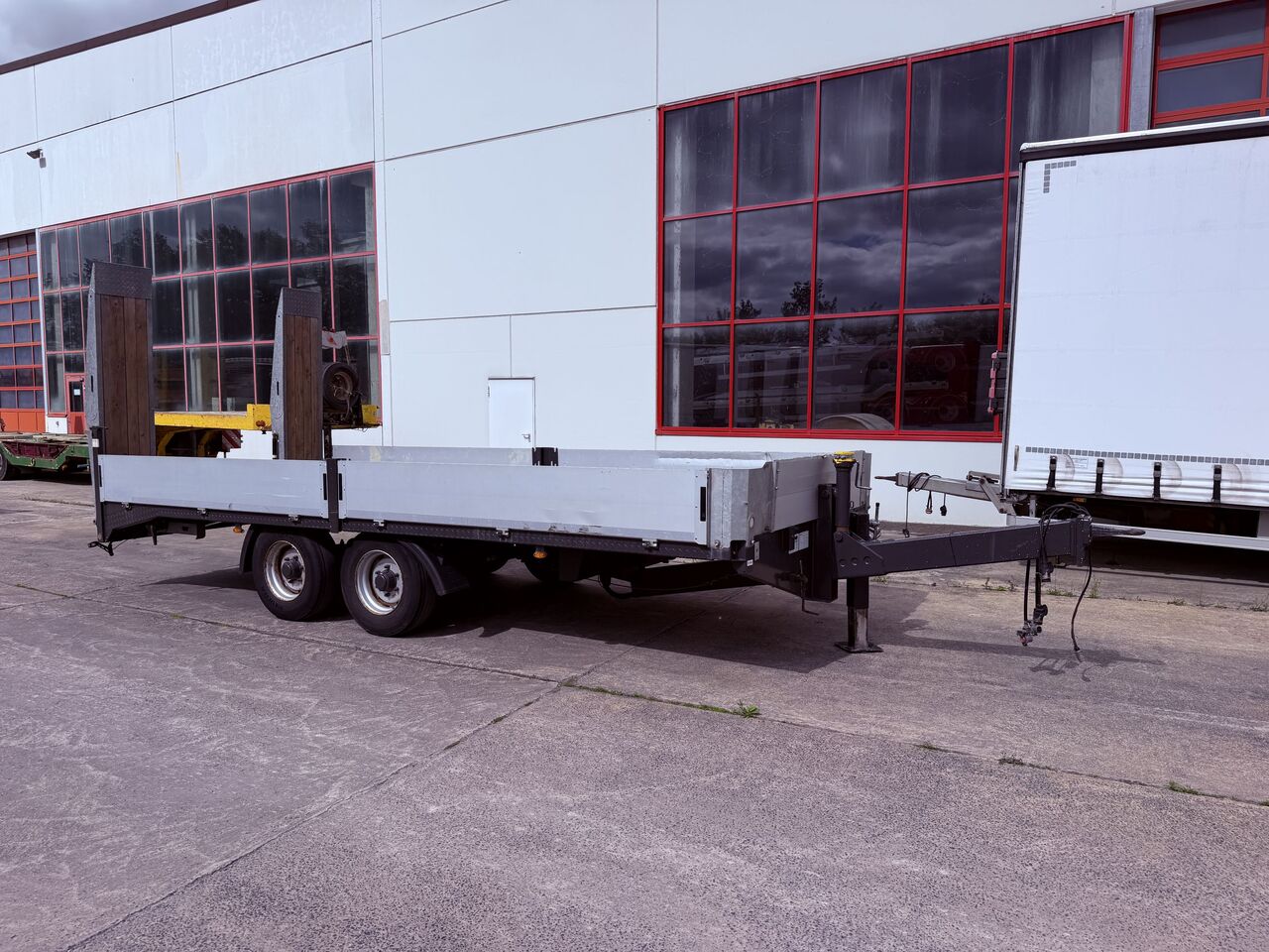 Tt Tandemtieflader - Low loader trailer: picture 3 Tt Tandemtieflader - Low loader trailer: picture 3