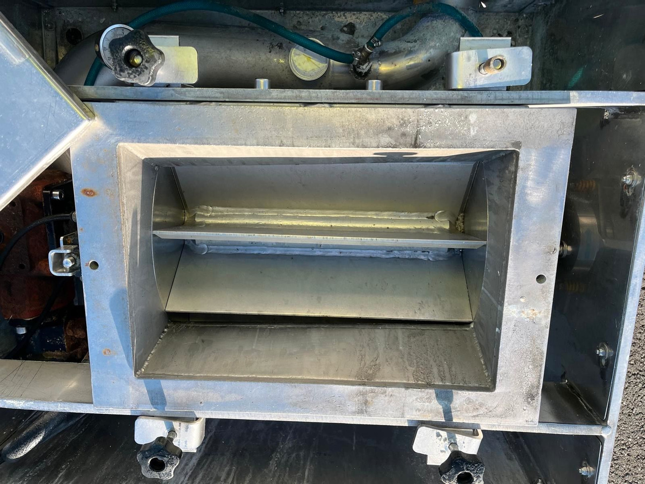 Zellradschleuse Eriksen TWBR22-N - Silo semi-trailer: picture 4 Zellradschleuse Eriksen TWBR22-N - Silo semi-trailer: picture 4