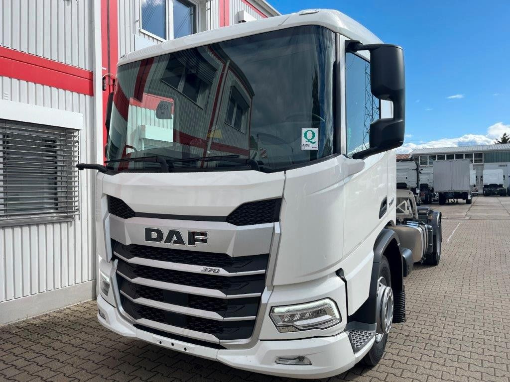 DAF XD 370 Fahrgestell - Cab chassis truck: picture 4 DAF XD 370 Fahrgestell - Cab chassis truck: picture 4