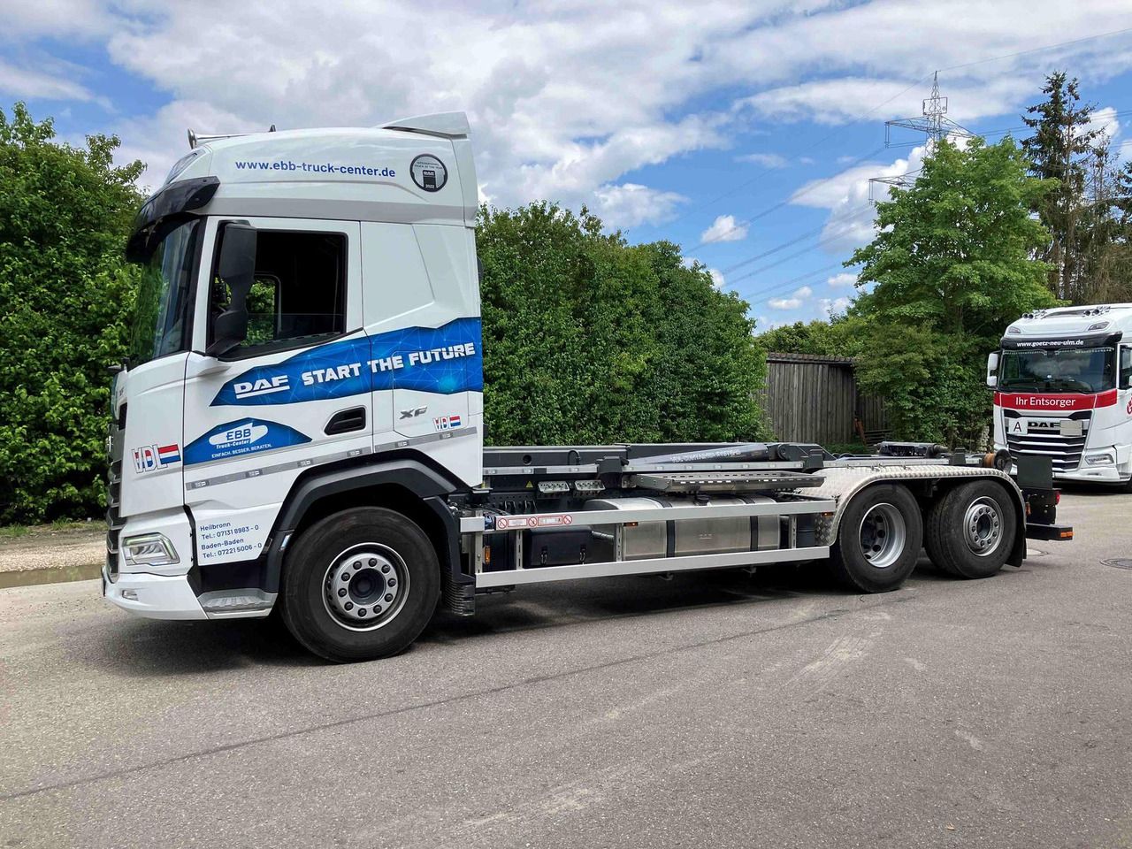 DAF XF 480 FAN Abroller VDL - Hook lift truck: picture 1 DAF XF 480 FAN Abroller VDL - Hook lift truck: picture 1