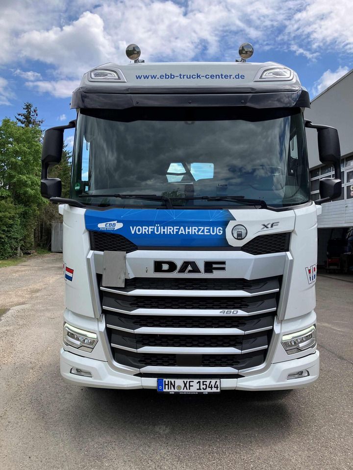 DAF XF 480 FAN Abroller VDL - Hook lift truck: picture 2 DAF XF 480 FAN Abroller VDL - Hook lift truck: picture 2
