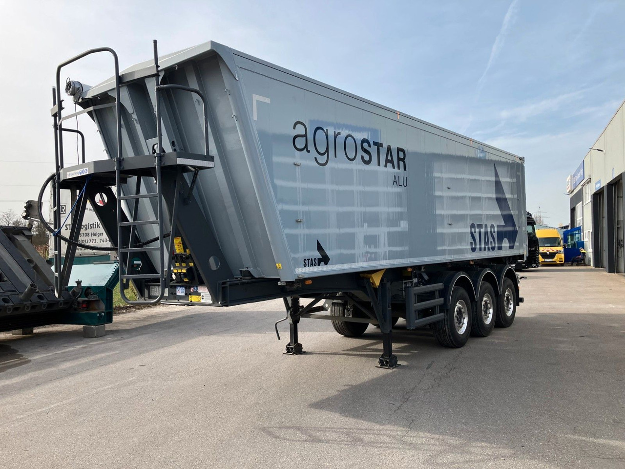 Stas AgroStar 47,3 cbm Alu-Kippsattelauflieger - Tipper semi-trailer: picture 1 Stas AgroStar 47,3 cbm Alu-Kippsattelauflieger - Tipper semi-trailer: picture 1