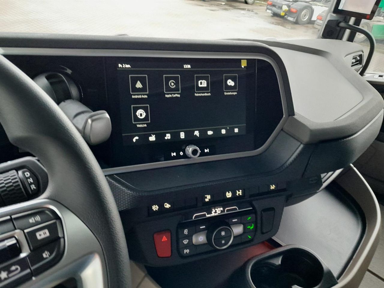 New Tractor unit DAF XG 480 FT: picture 9