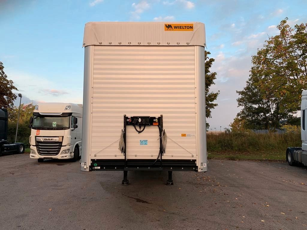 Wielton Curtain Master MEGA Wielton Curtain Master MEGA - Curtainsider semi-trailer: picture 3 Wielton Curtain Master MEGA Wielton Curtain Master MEGA - Curtainsider semi-trailer: picture 3