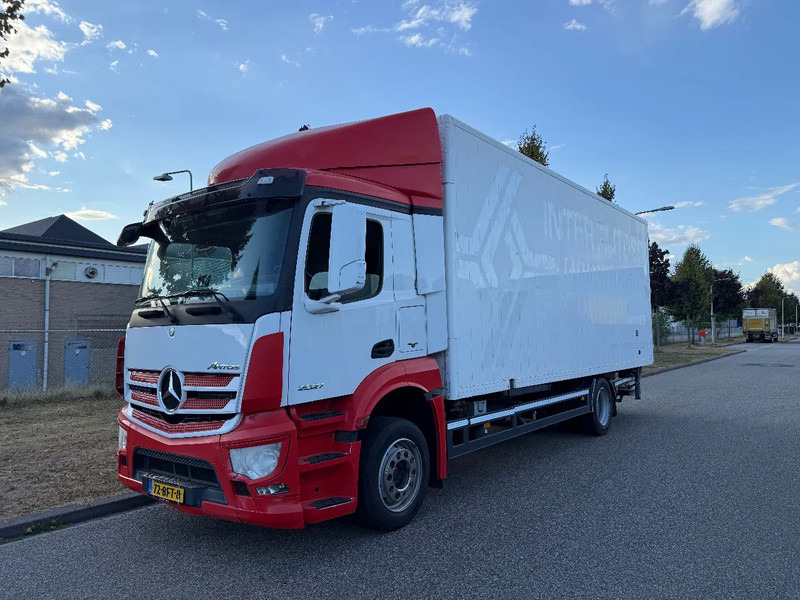 Mercedes-Benz Antos 2027 LL - Box truck: picture 1 Mercedes-Benz Antos 2027 LL - Box truck: picture 1