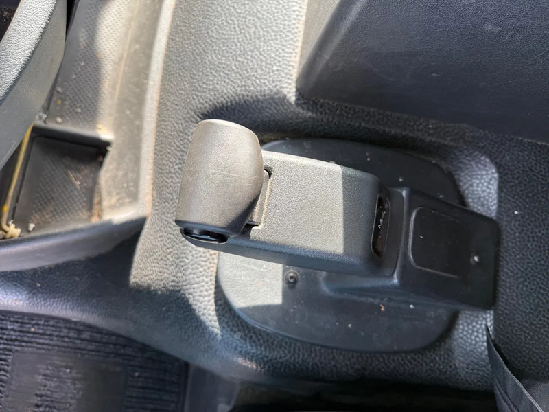 Refrigerator truck Mercedes-Benz Axor 1824 2008 euro 5 chereau + carrier 950 MT: picture 16