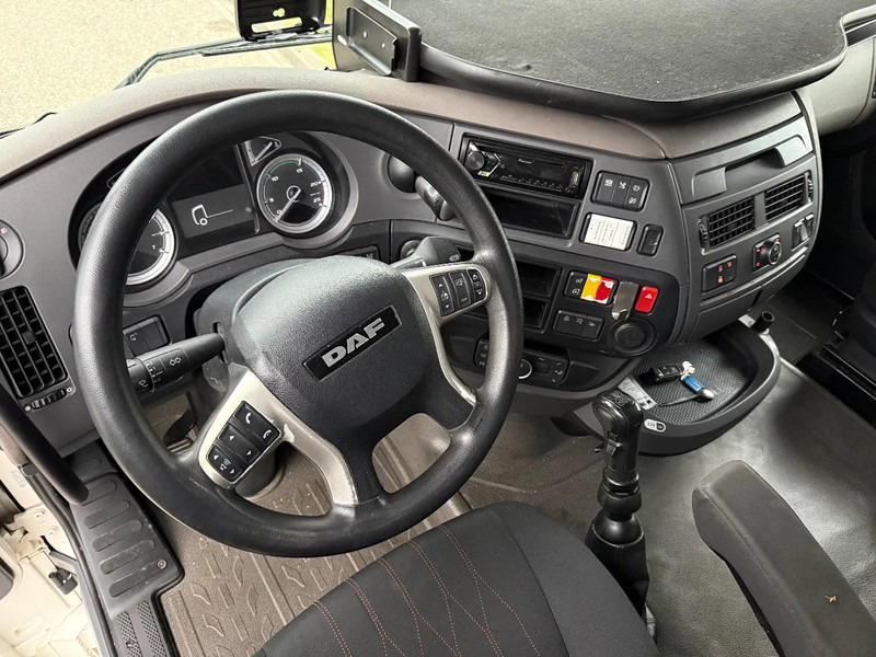 Leasing of DAF XF 530 FTM 8X4 handgeschakeld 8-2018 retarder DAF XF 530 FTM 8X4 handgeschakeld 8-2018 retarder: picture 19 Leasing of DAF XF 530 FTM 8X4 handgeschakeld 8-2018 retarder DAF XF 530 FTM 8X4 handgeschakeld 8-2018 retarder: picture 19