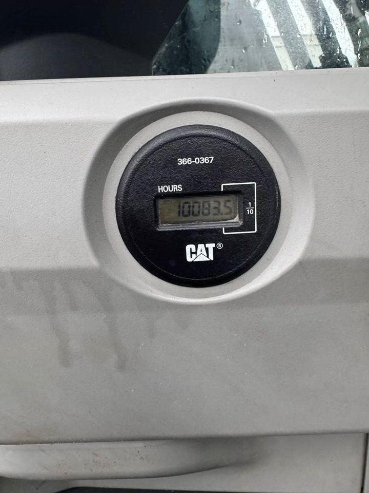 Crawler excavator CAT 324 EL: picture 19