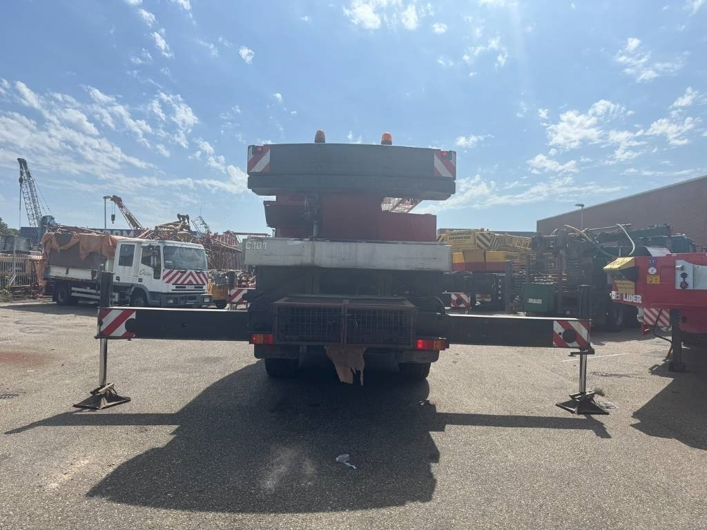 Liebherr LTM 1030-2.1 whit jib - All terrain crane: picture 4 Liebherr LTM 1030-2.1 whit jib - All terrain crane: picture 4