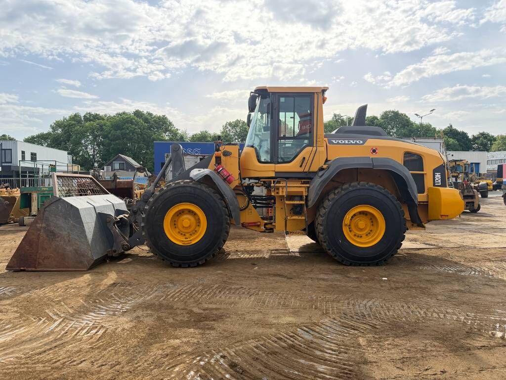 Volvo L120H - Wheel loader: picture 1 Volvo L120H - Wheel loader: picture 1