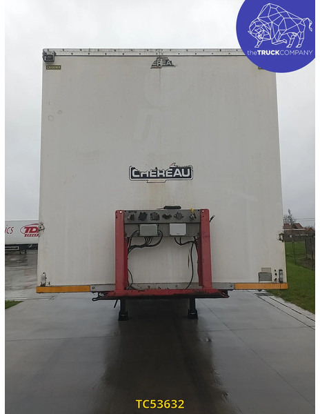 Chereau - Closed box semi-trailer: picture 3 Chereau - Closed box semi-trailer: picture 3
