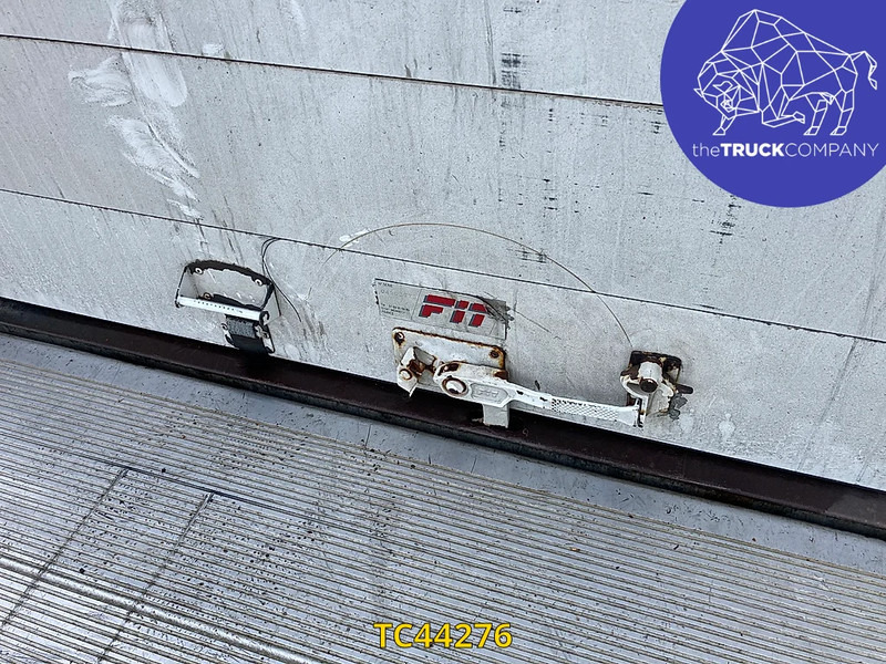 Box truck Iveco EuroCargo 100 E15: picture 6