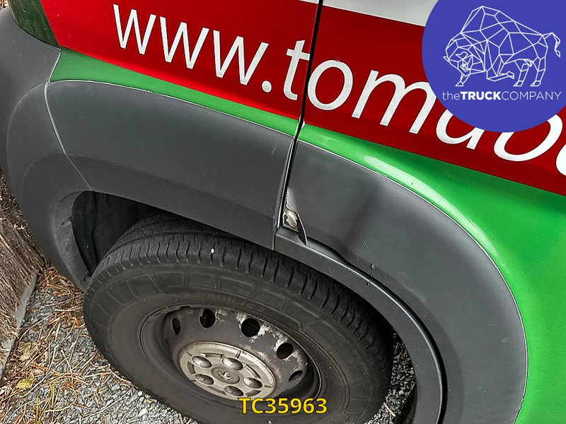 Peugeot Boxer 2.0 HDI BOX + LIFT - Box van: picture 4 Peugeot Boxer 2.0 HDI BOX + LIFT - Box van: picture 4