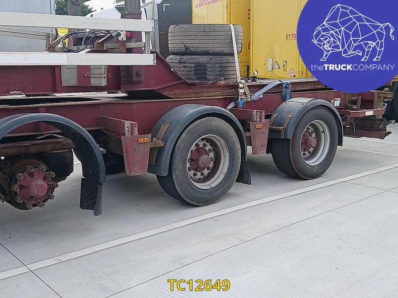 Renders ROC 12.27 CC - Container transporter/ Swap body semi-trailer: picture 3 Renders ROC 12.27 CC - Container transporter/ Swap body semi-trailer: picture 3