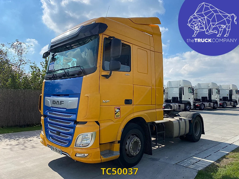Tractor unit DAF XF 480: picture 1
