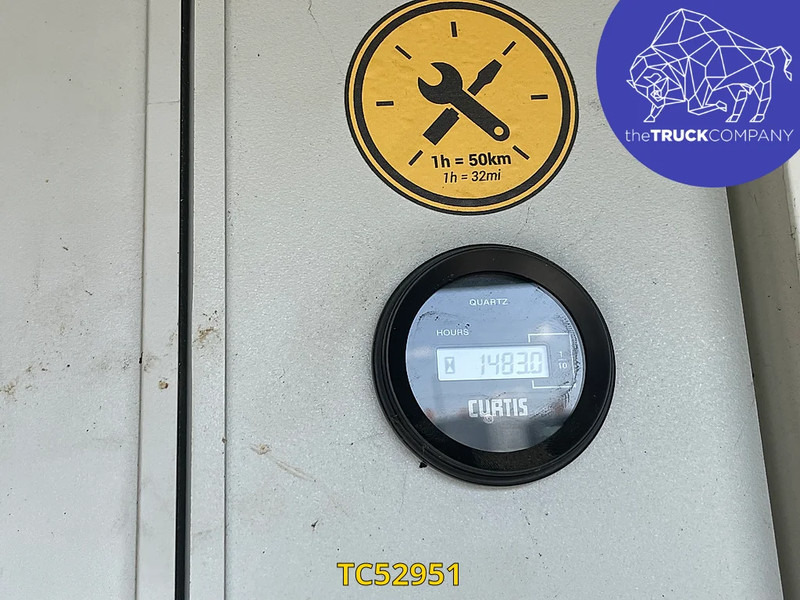 Renault Master Nacelle - Van: picture 2 Renault Master Nacelle - Van: picture 2