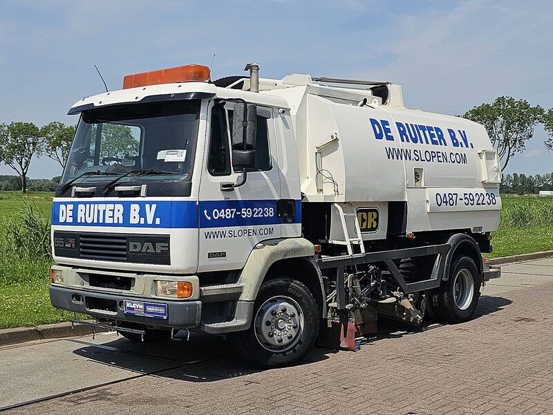 DAF 55.170 55.150 - Road sweeper: picture 2 DAF 55.170 55.150 - Road sweeper: picture 2
