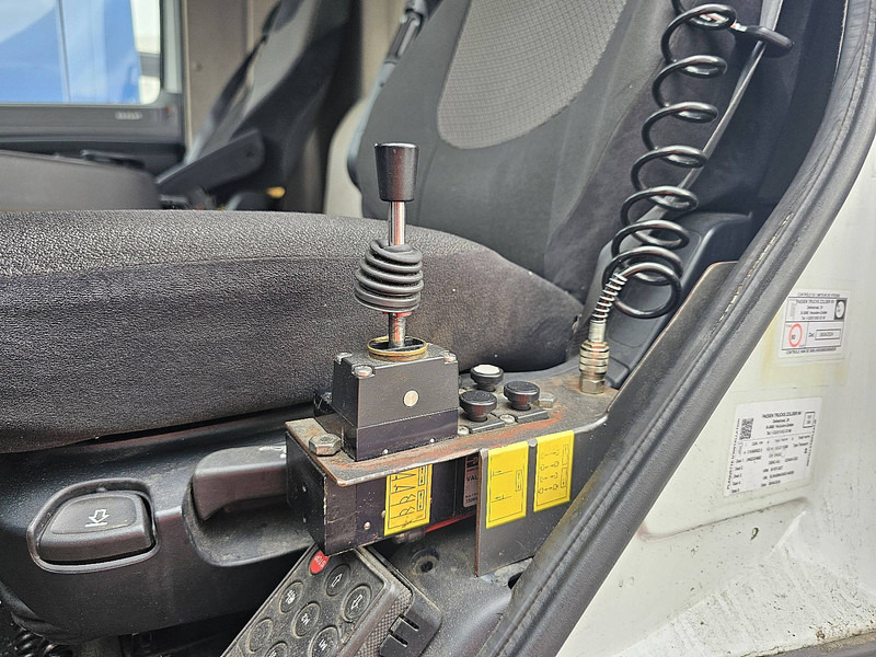 Hook lift truck DAF CF 460 6X2 FAS AJK 20T HOOK: picture 19 Hook lift truck DAF CF 460 6X2 FAS AJK 20T HOOK: picture 19