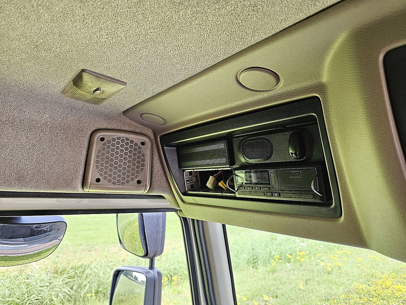 Curtainsider truck DAF LF 290 16T: picture 12 Curtainsider truck DAF LF 290 16T: picture 12