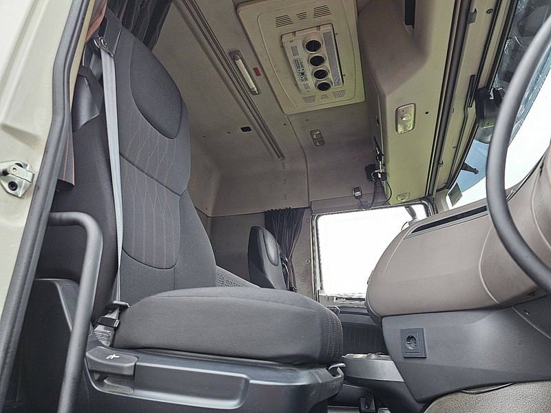 Leasing of DAF XF 450 FAN 6X2 STEERAXLE DAF XF 450 FAN 6X2 STEERAXLE: picture 7 Leasing of DAF XF 450 FAN 6X2 STEERAXLE DAF XF 450 FAN 6X2 STEERAXLE: picture 7