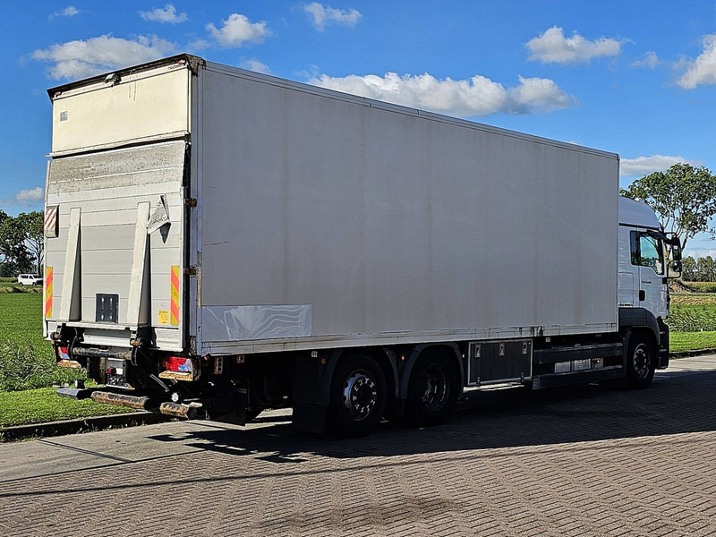 MAN 26.440 TGA LX 6X2 SIDE DOORS - Box truck: picture 3 MAN 26.440 TGA LX 6X2 SIDE DOORS - Box truck: picture 3