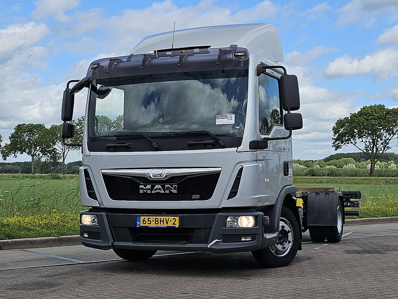 MAN 7.180 TGL - Cab chassis truck: picture 1 MAN 7.180 TGL - Cab chassis truck: picture 1