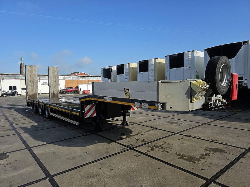 MAXTRAILER F-S43-1AAF Hyd.bed,,whinch&ramp - Low loader semi-trailer: picture 3 MAXTRAILER F-S43-1AAF Hyd.bed,,whinch&ramp - Low loader semi-trailer: picture 3