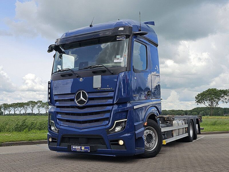 Mercedes-Benz ACTROS 2553 OIL RETARDER 6X2*4 - Container transporter/ Swap body truck: picture 1 Mercedes-Benz ACTROS 2553 OIL RETARDER 6X2*4 - Container transporter/ Swap body truck: picture 1