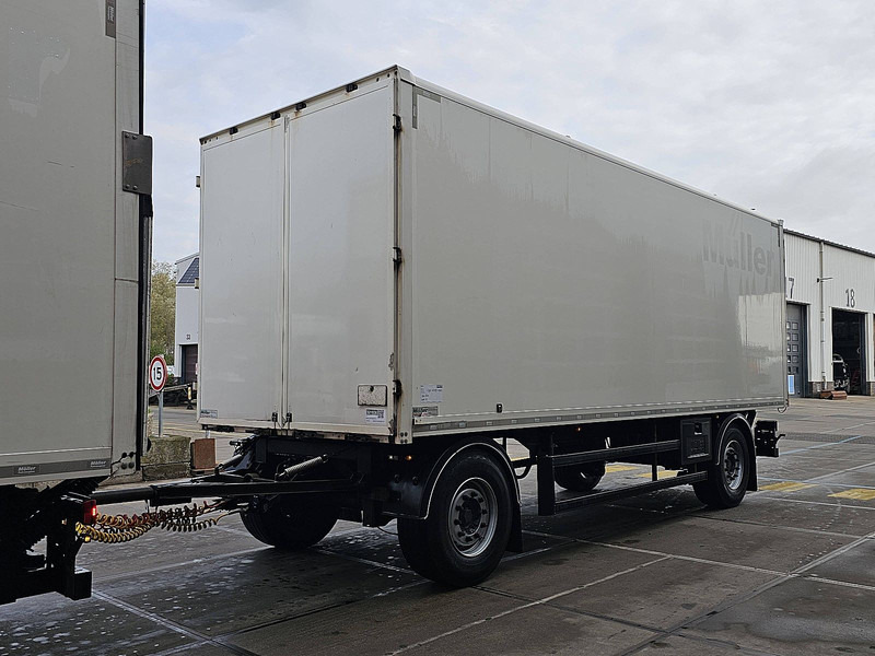 Mueller PRASQ18 TAILLIFT - Closed box trailer: picture 3 Mueller PRASQ18 TAILLIFT - Closed box trailer: picture 3