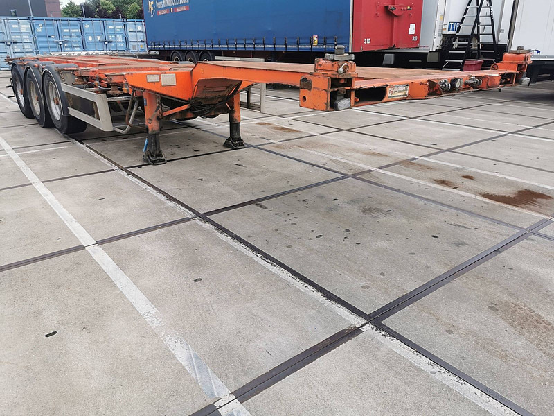 Nooteboom FT 43 03 V lift axle; BPW - Container transporter/ Swap body semi-trailer: picture 3 Nooteboom FT 43 03 V lift axle; BPW - Container transporter/ Swap body semi-trailer: picture 3